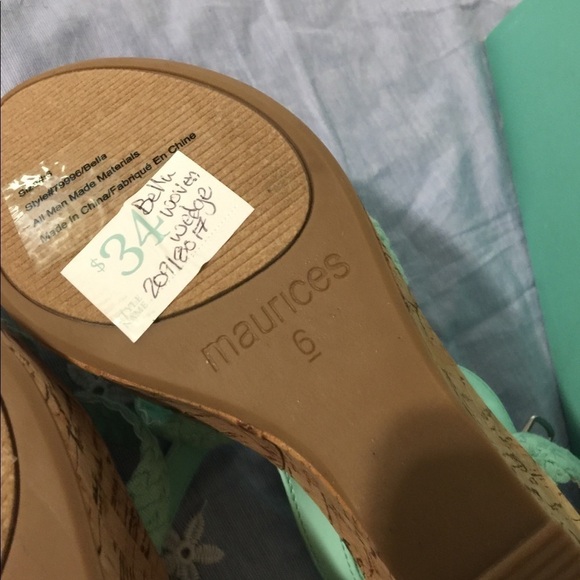 Size 6 - Picture 4 of 5